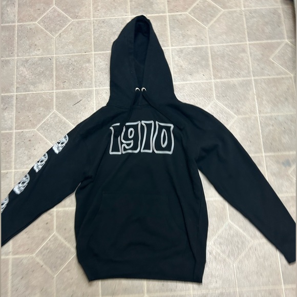 Skate hoodie size medium - Picture 2 of 4